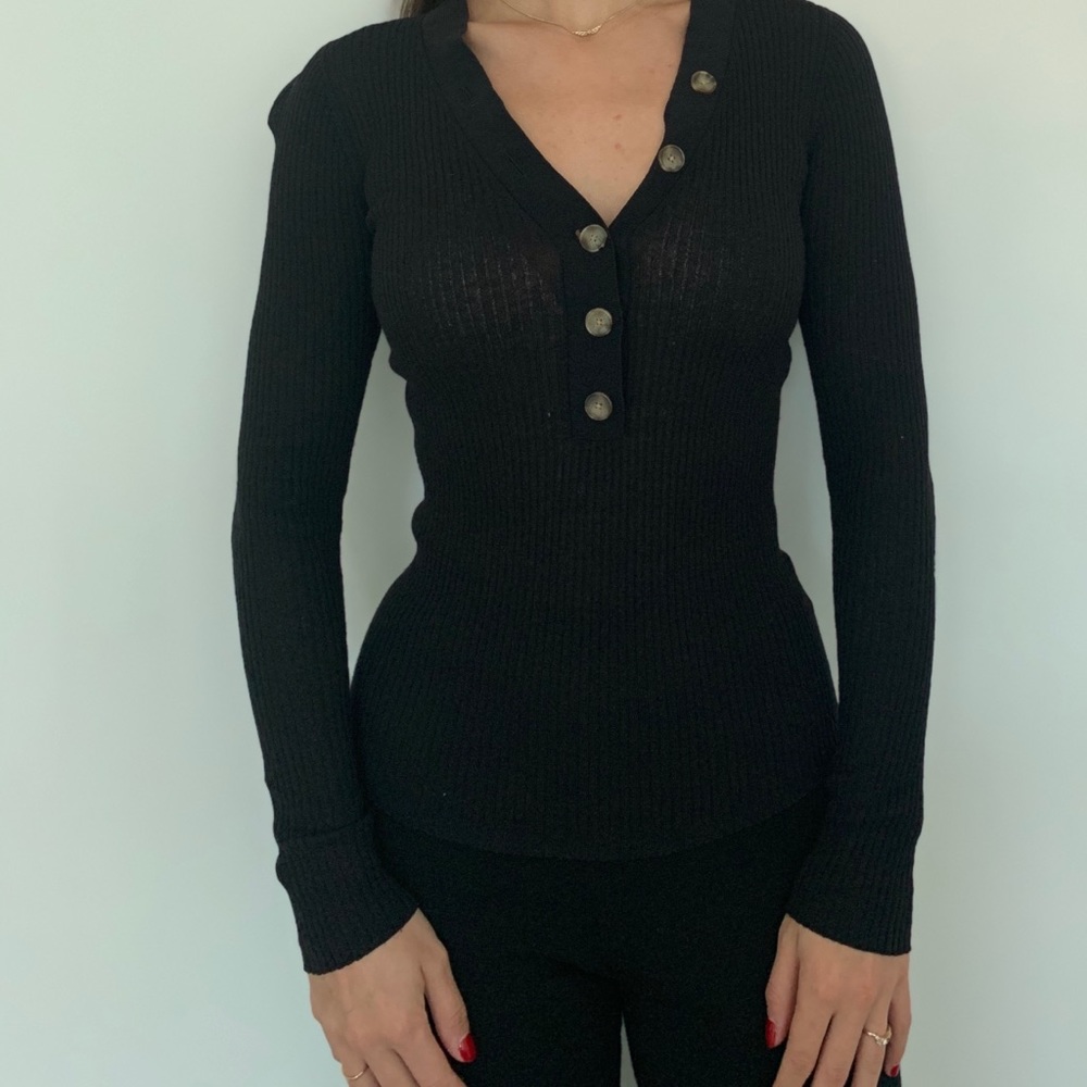 Black longsleeve shirt with buttons
